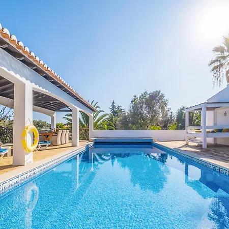 Villa In Portimao Near Alvor Beach