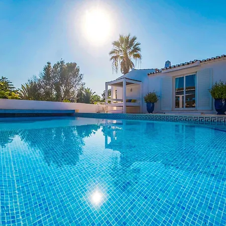Charming With Private Heatable Pool Villa