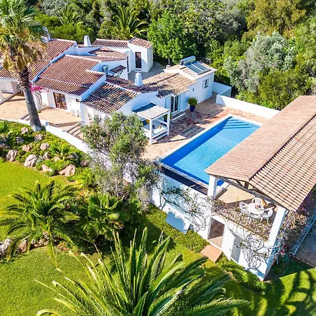 Charming With Private Heatable Pool *